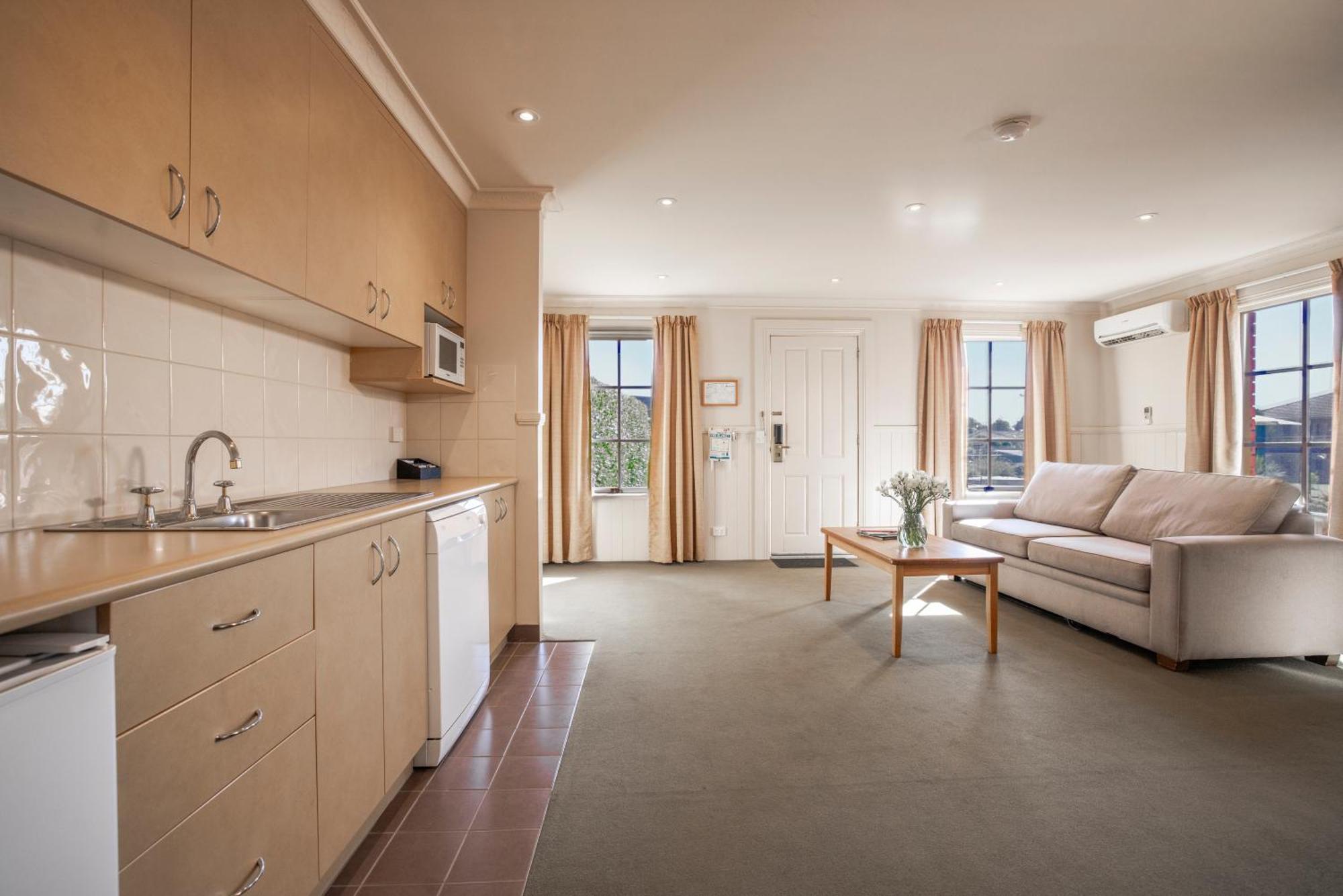 One-Bedroom Garden Villa,1627934510:JPEG